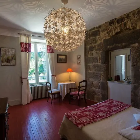 La Des Charmilles Bed & Breakfast 4*