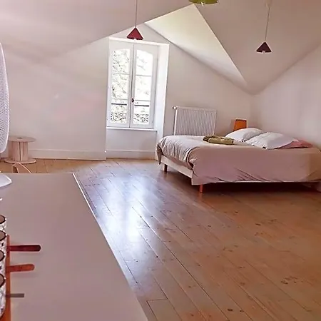 La Des Charmilles Couette-café 4*