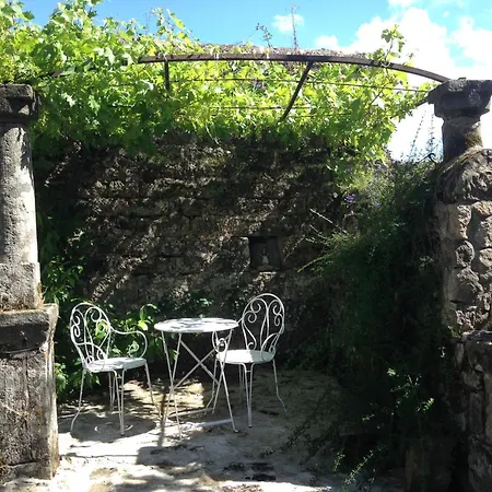Bed & Breakfast La Des Charmilles
